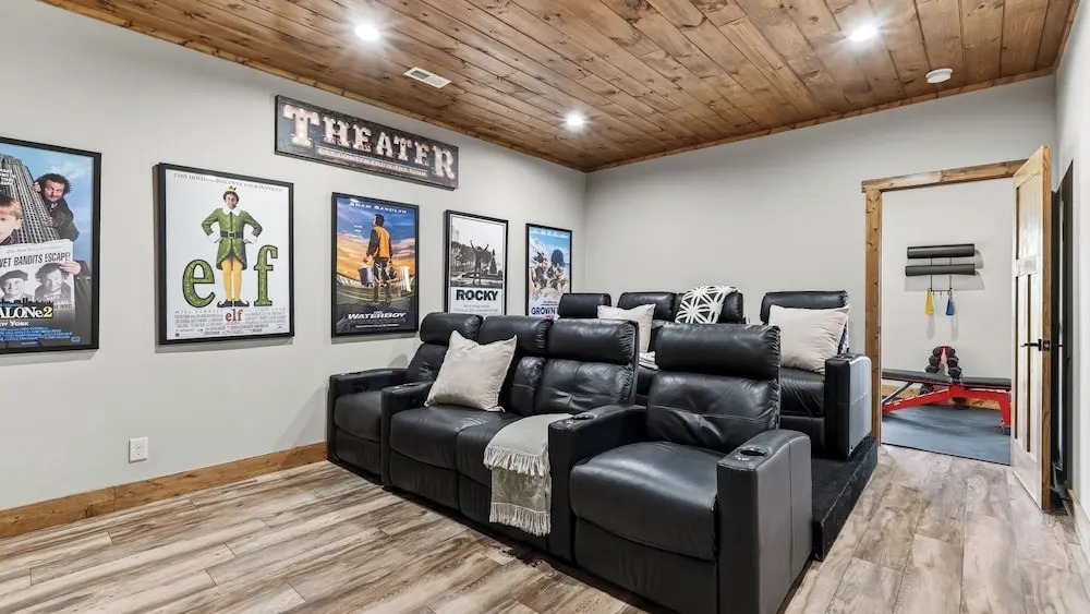 Priddy Secluded by Avantstay Hot Tub + Expansive Deck + Game Room + Home Theater