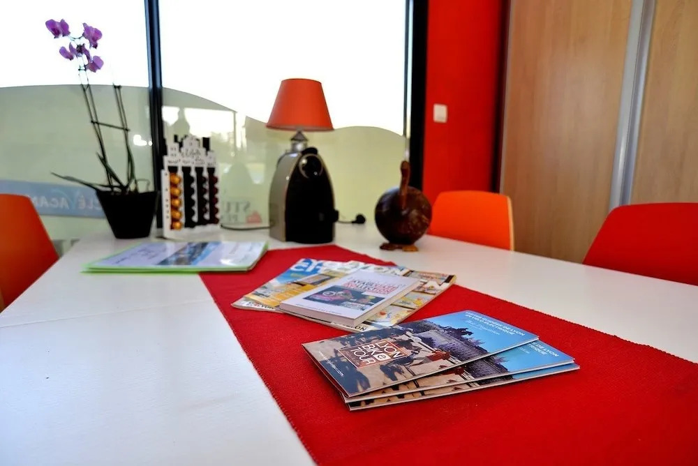 Studio Péniche Centre Lyon Insolite