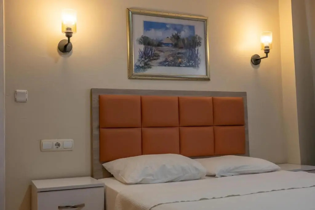 Arden Hotel