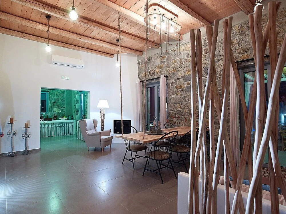 Lithos Luxury Rooms