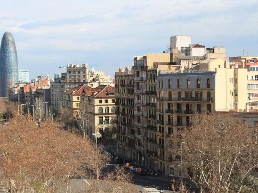 Penthouse in Barcelona With Large Terrace