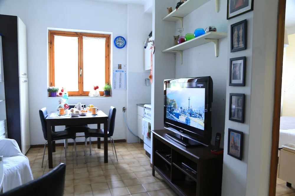 Candy Guest House