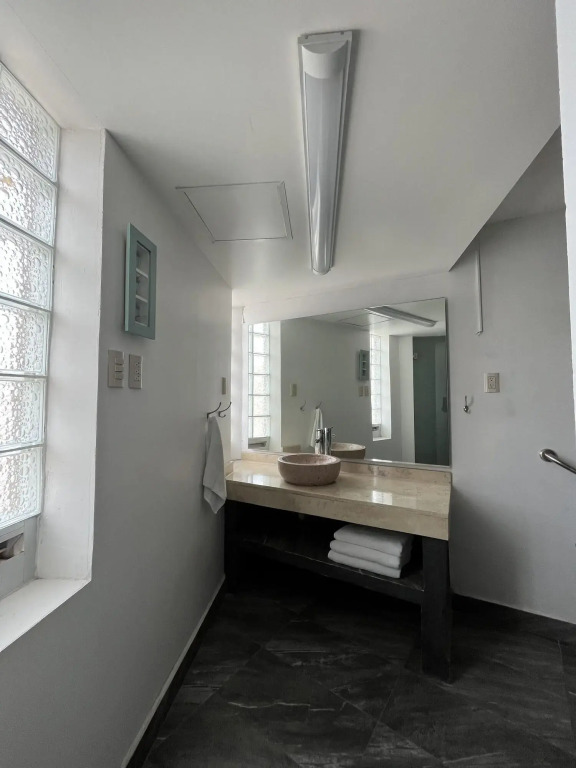 Genesis Suites / Lofts