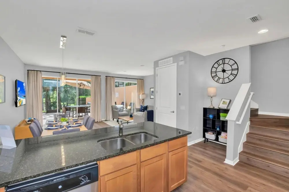 Spacious 2BR Townhome With Resort Access - Near Disney