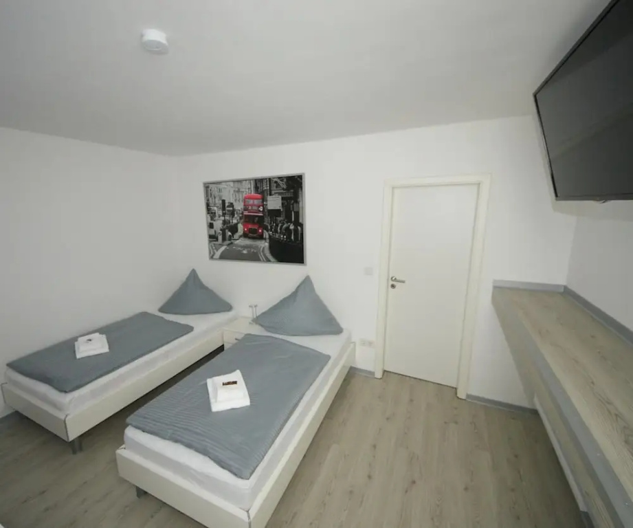 Hotel am Rosenplatz,24 Stunden Check in, Küche, kostenfreie Parkplätze