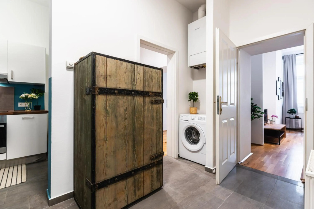 Precious apartment in calm district area