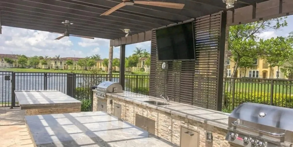 Landing Modern Apartment With Amazing Amenities Id5223