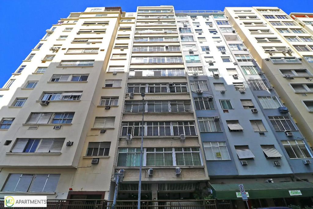 Beautiful 4BR duplex penthouse