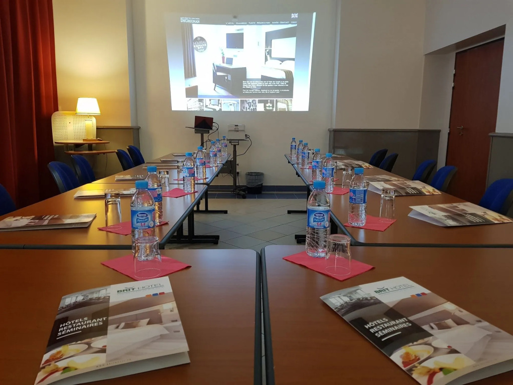 Brit Hotel de Grignan Vichy