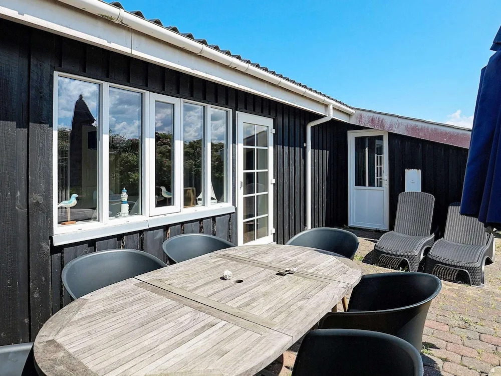 6 person holiday home in Løkken-By Traum