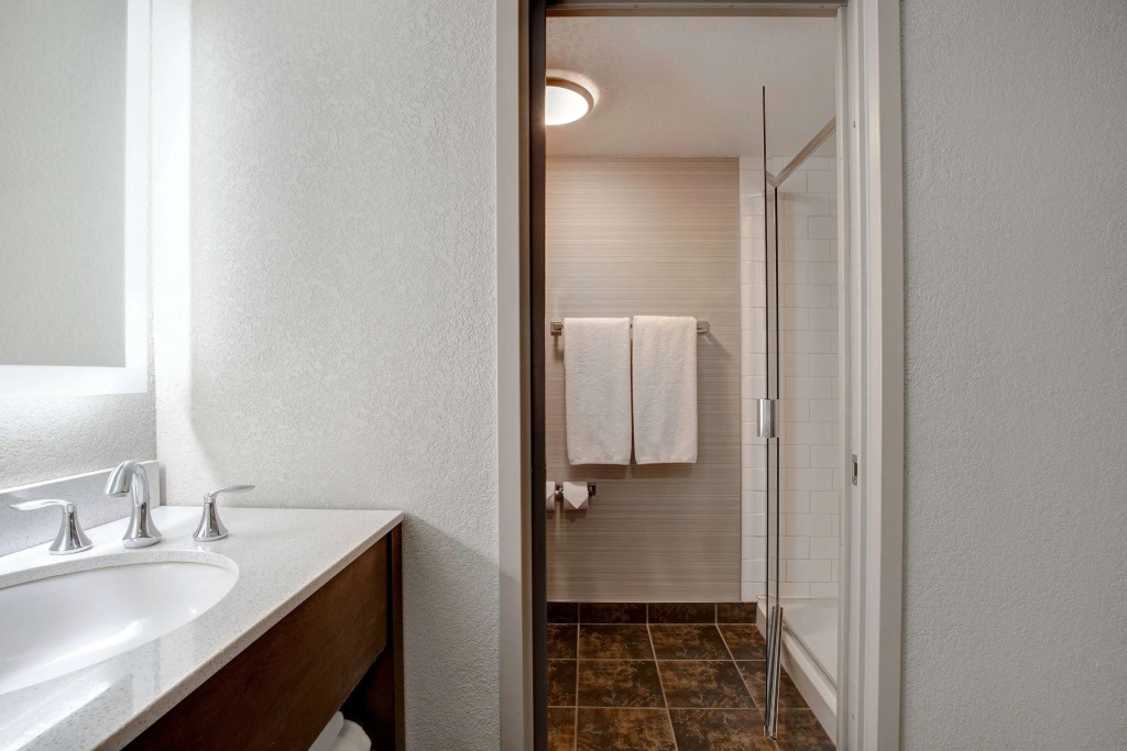 Days Inn & Suites by Wyndham Yorkton