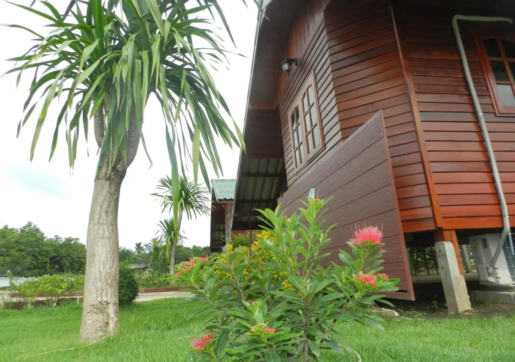 Ruean Vana Resort