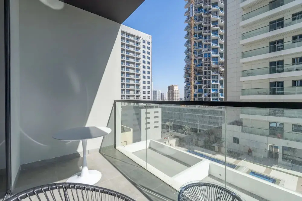 Outstanding Studio in Empire Residence JVC