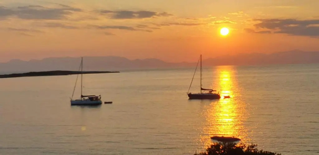 Sunset Holiday House