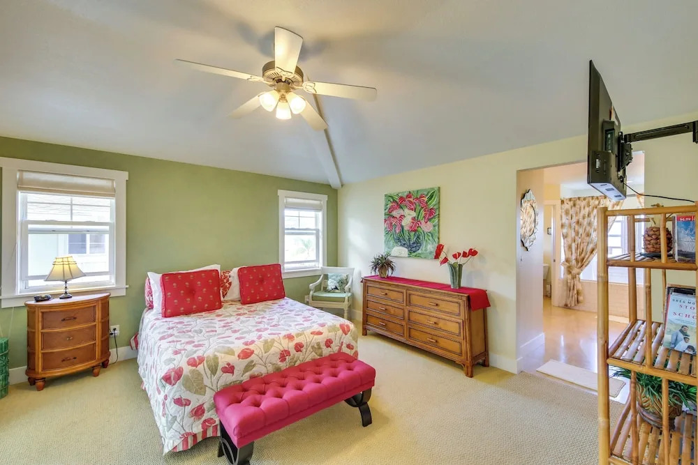 Princeville Condo w/ Mountain & Golf Course Views!