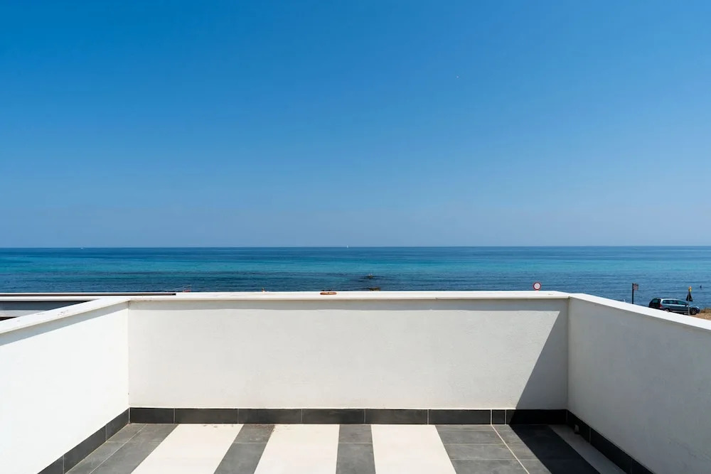 Lolita s Beachfront Loft by Wonderful Italy