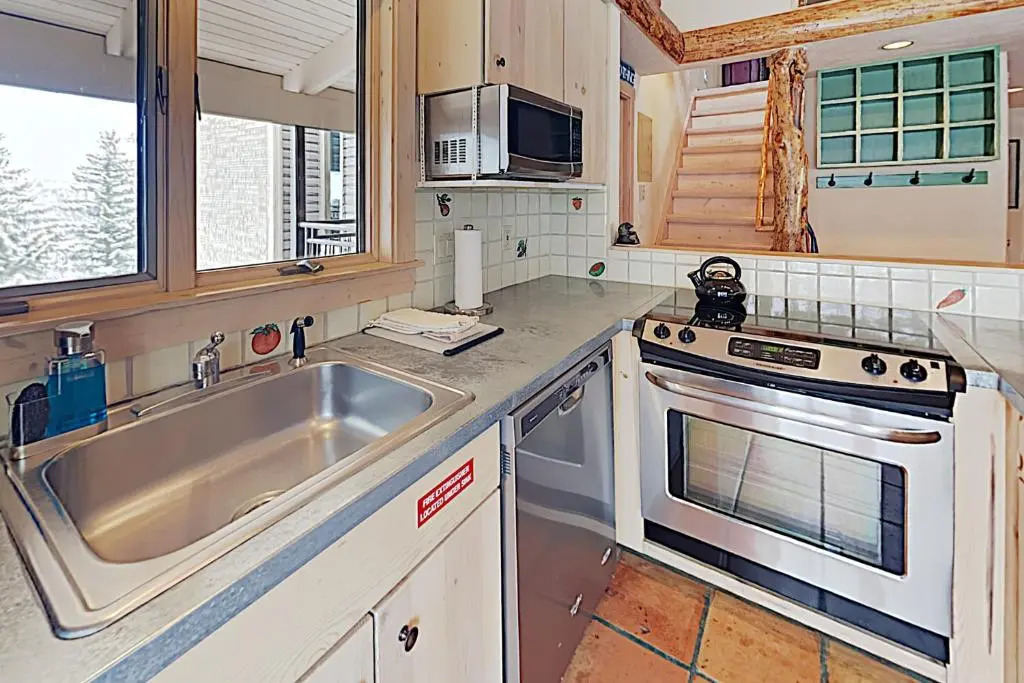 Timberline Condominiums 2 Bedroom Loft 2 Bath Deluxe Unit A3E