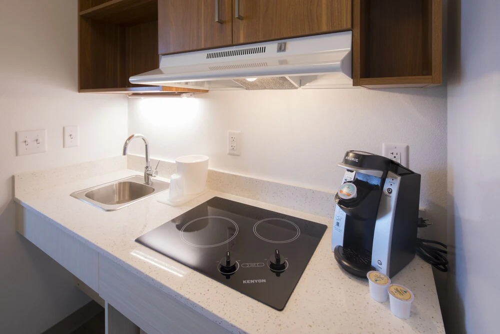 Uptown Suites Extended Stay Nashville TN - Smyrna