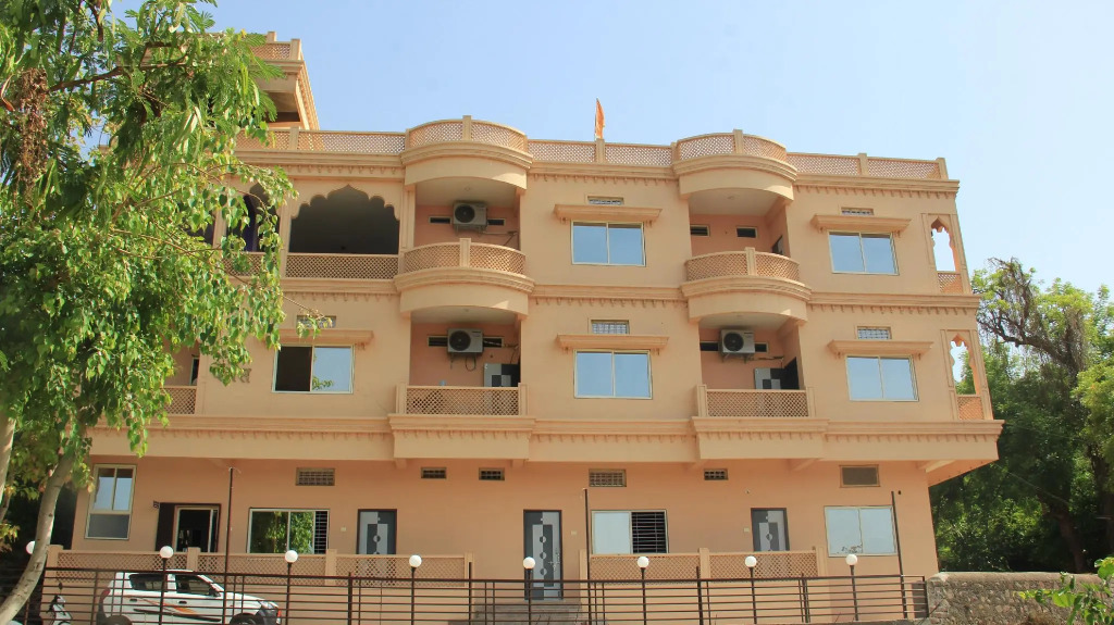 Hotel Raj Palace