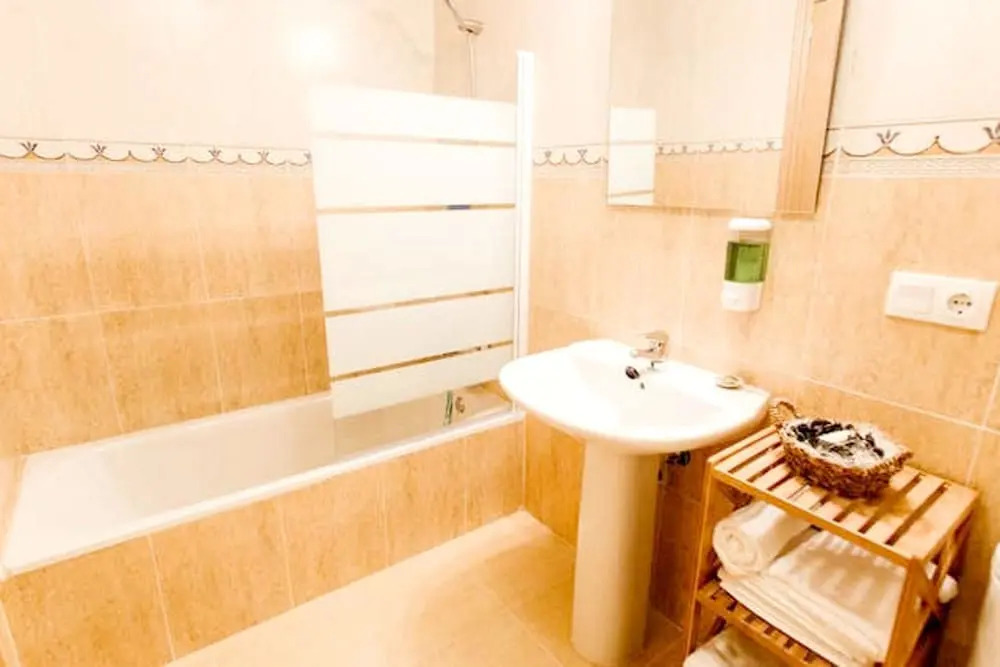 Apartment With 2 Bedrooms in Ponferrada, With Wonderful Mountain View and Wifi