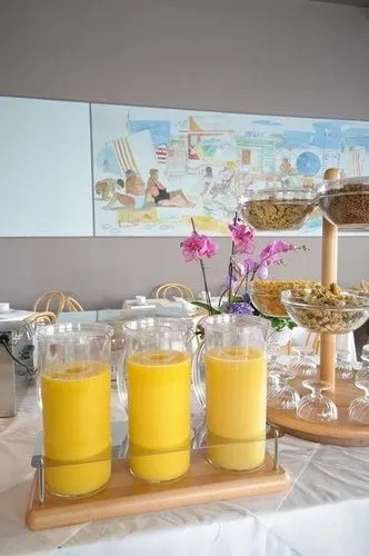 HOTEL TRIONFAL - Fronte Mare - Vicinissimi al Centro