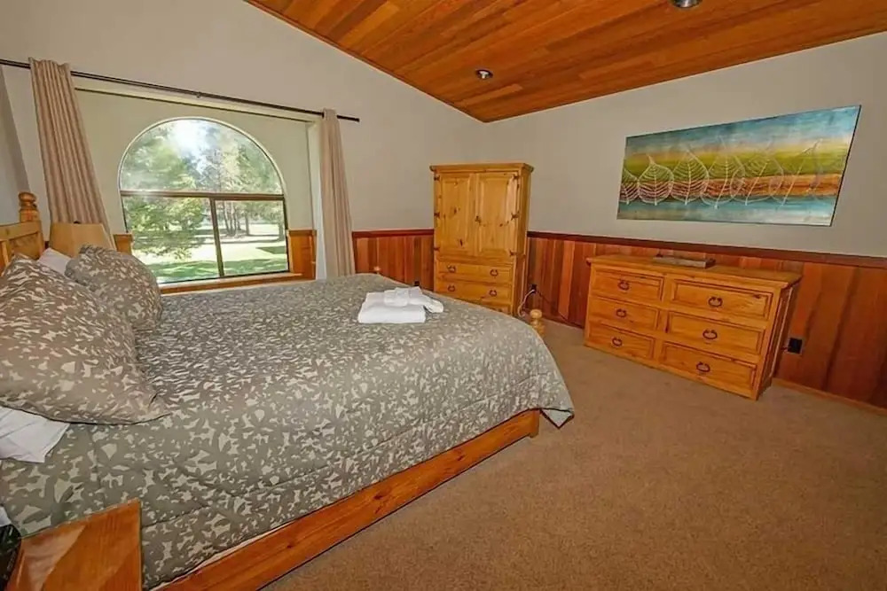 596 Danube Drive 3 Bedroom Home by RedAwning