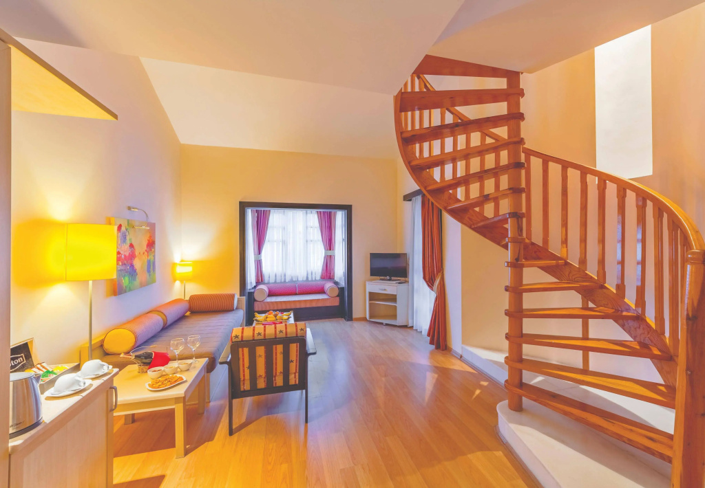 Starlight Resort Hotel