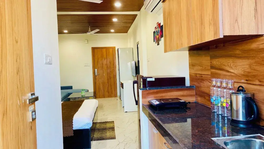 Stay10 Parallel Apartment Hotel