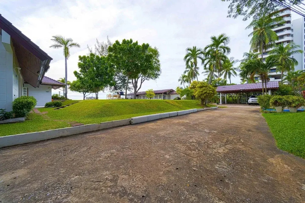 Oceanfront 6 Bedroom Twin Villas - OV6