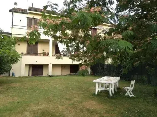B&B Il Glicine Di Basiglio