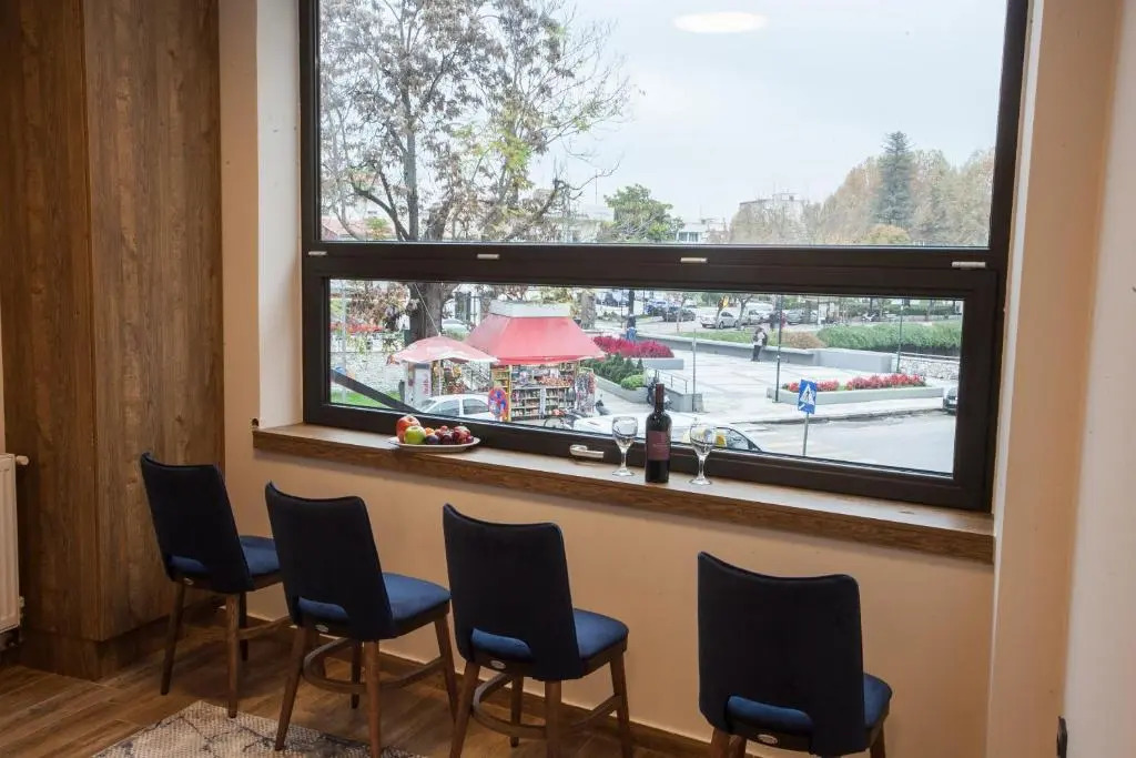 Trikala River House