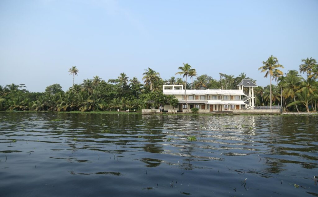 The Lake Paradise Boutique Resort