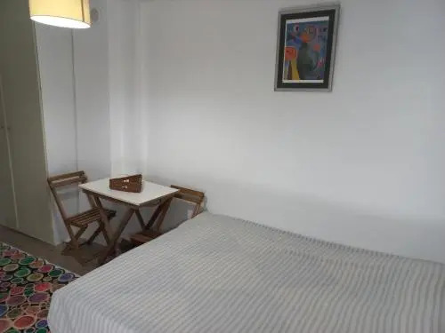 Silent Corner 4