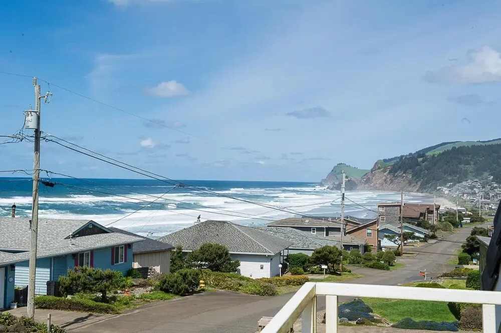 The Tides Inn