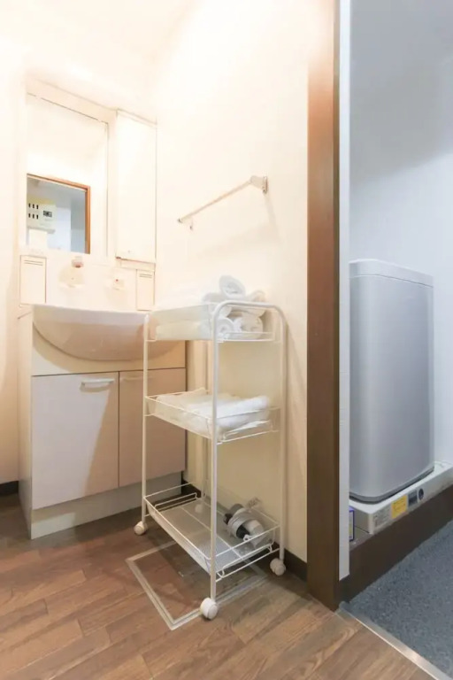 Grand Court Namba 402