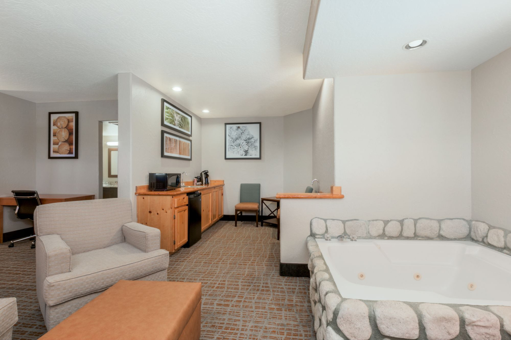 Holiday Inn Resort The Lodge at Big Bear Lake by IHG