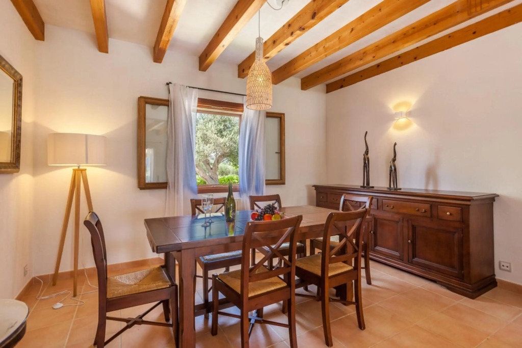 Villa Guillona by Sealand Villas