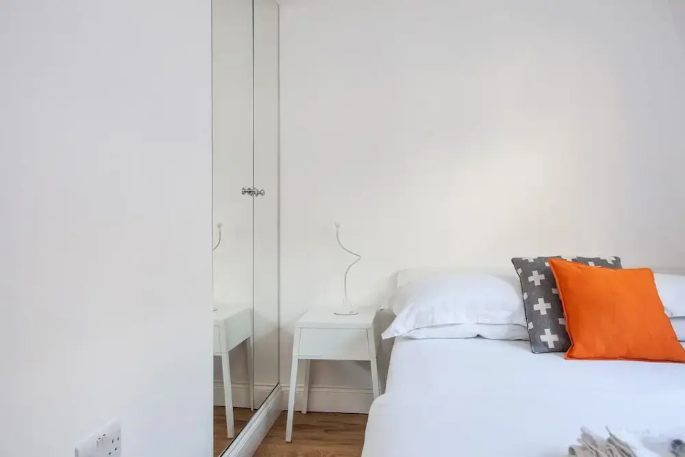 Quality Apartment Shaftersbury Avenue