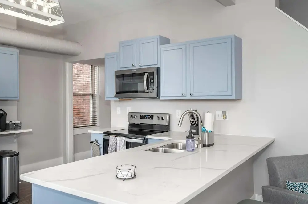 Heart of Mainstrasse Apt 4