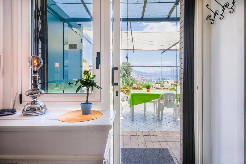Casa Rosa - Sea View & Terrace Apartment