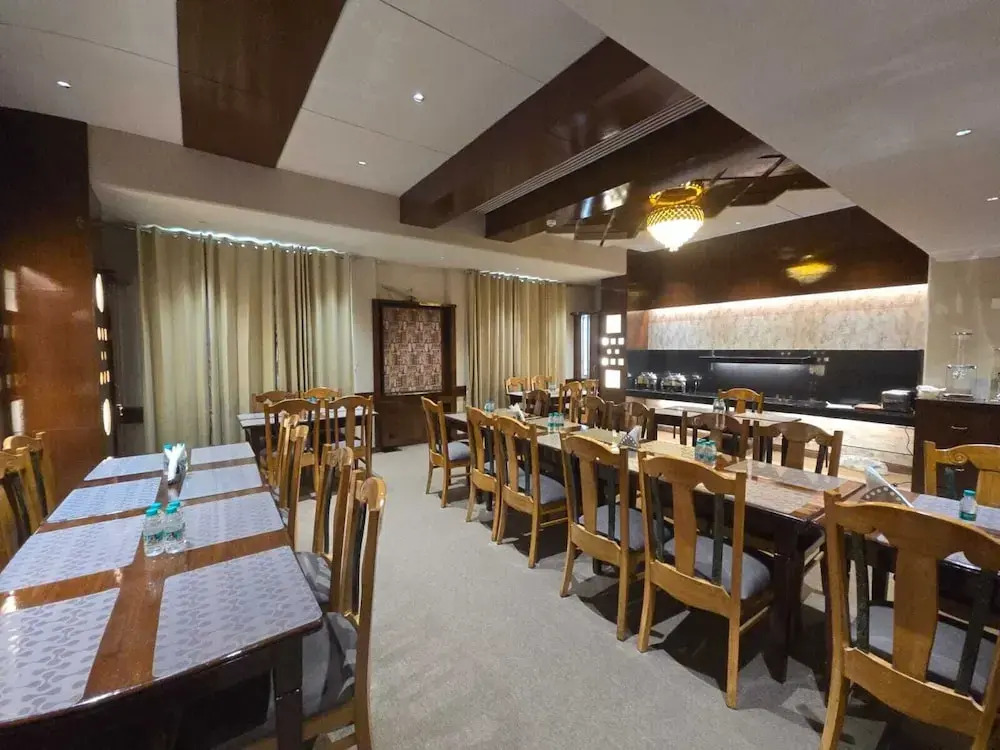 Hotel Supreme Suites Ludhiana