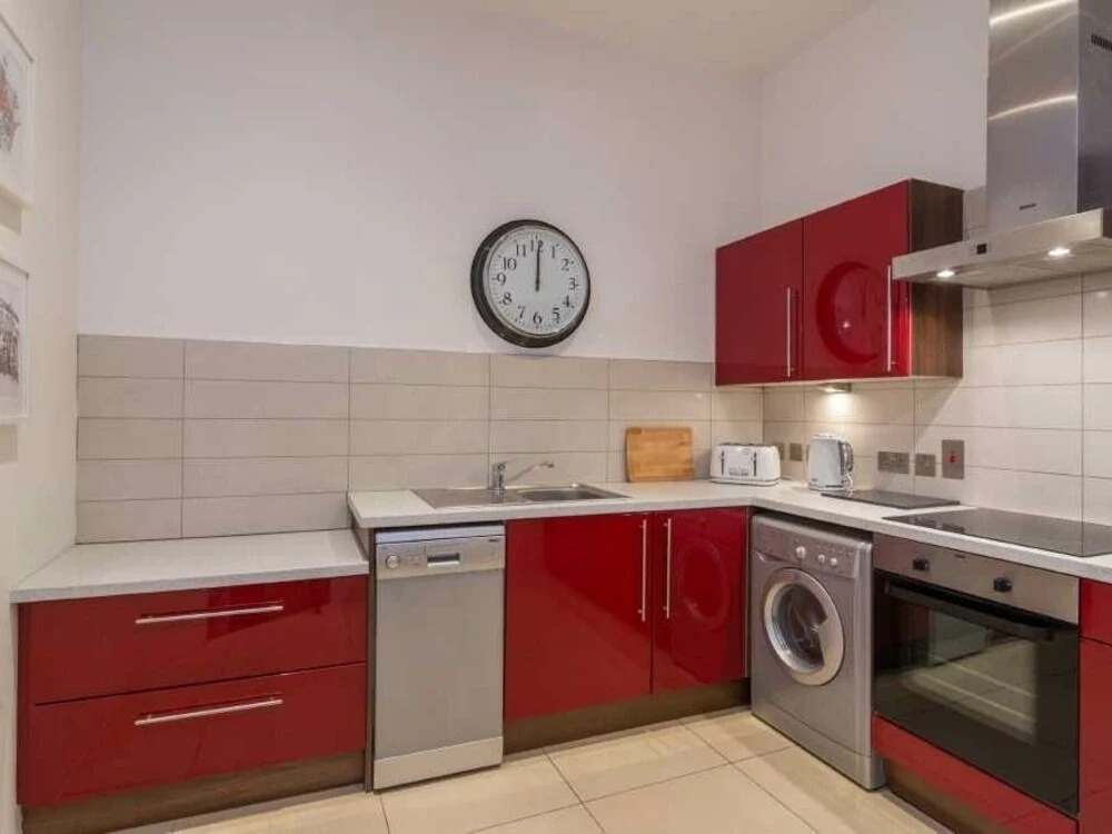 2 Fitzrovia