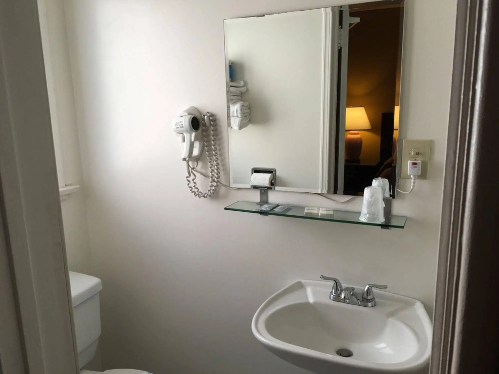 Cara Hotel