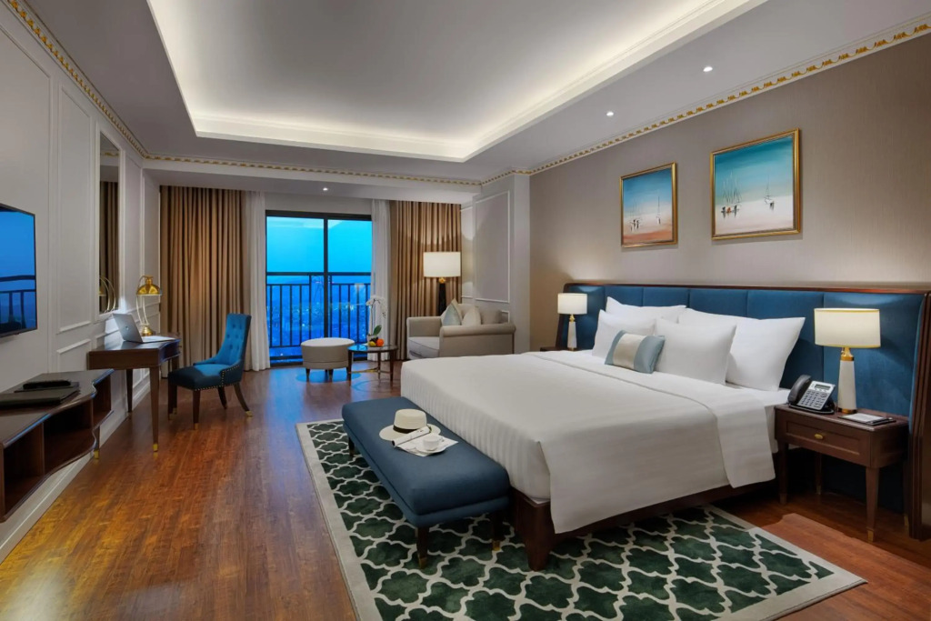 FLC Halong Bay Golf Club & Luxury Resort