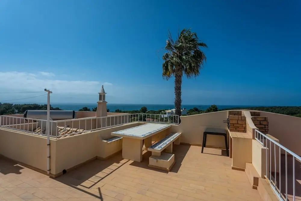 11 Marinha Two Bedroom Apt at Praia do Marinha