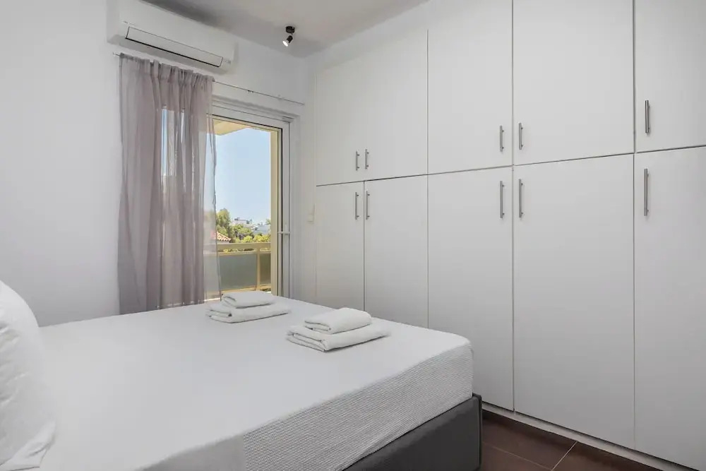 Relux Sea View 2BD Apartment by BluPine