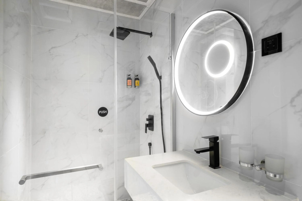 A&R Urban Hotel