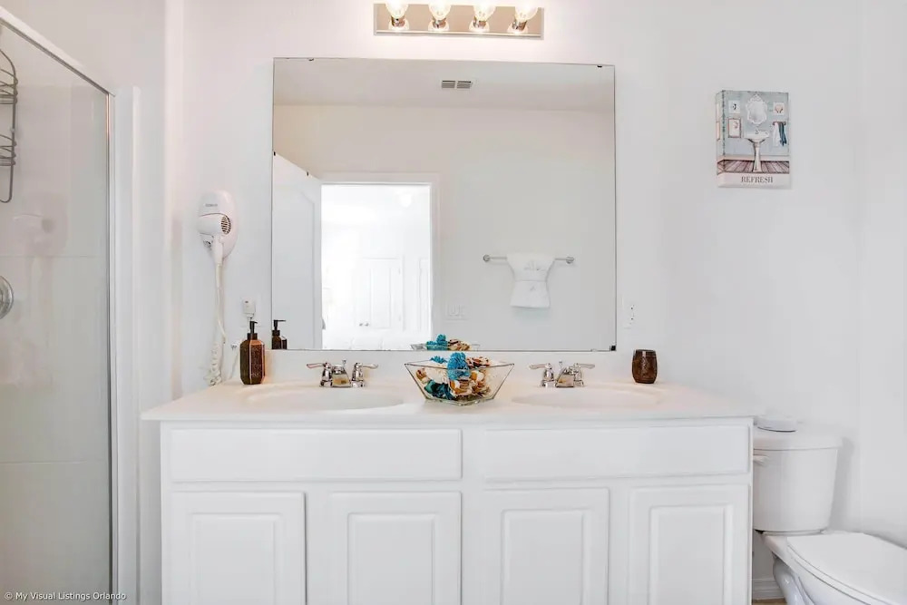 Enjoy the Private View! Roomy Town Home With Pool, 20 Mins From Disney #5st739