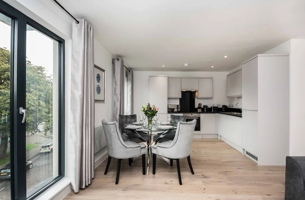 Royal Crescent Apartments Vittrum Suites