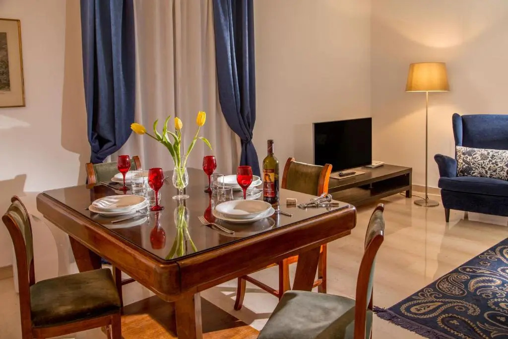 Alexander Apartment